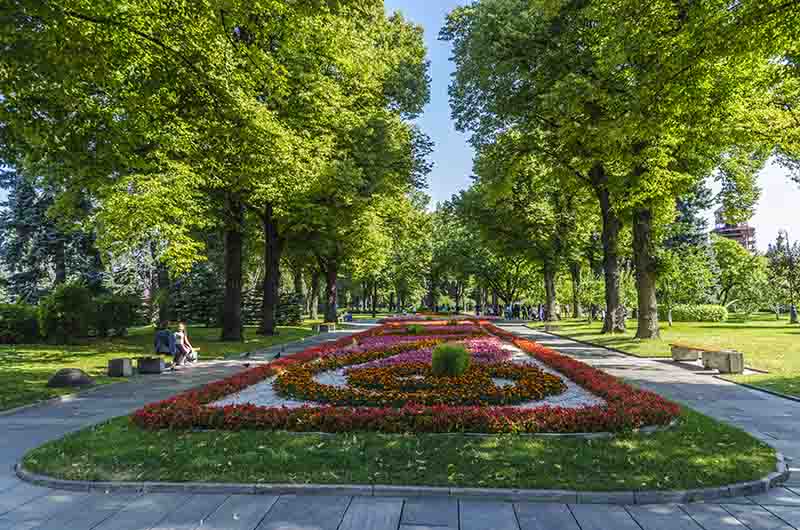 71 - Rusia - Moscu - Kremlin - Jardin Secreto